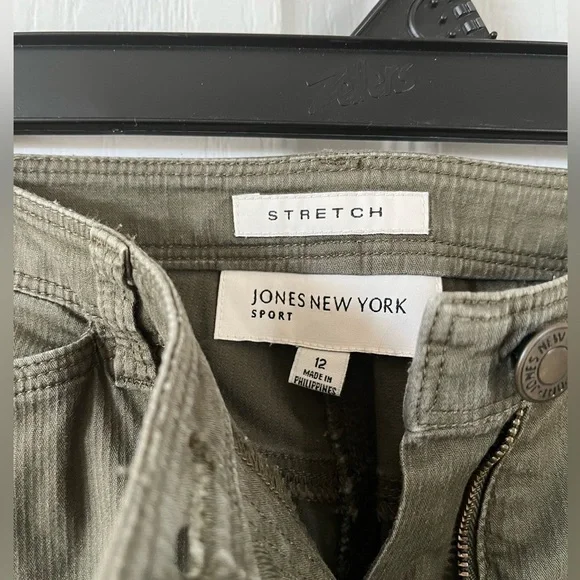 Jones New York Stretch Pants - Picture 3 of 4